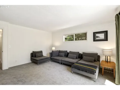 4626 Sw 53rd Avenue Portland OR 97221