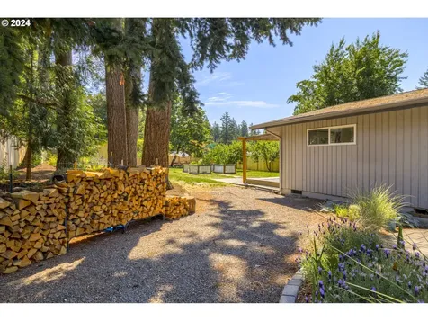 4626 Sw 53rd Avenue Portland OR 97221