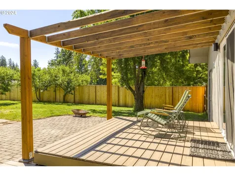 4626 Sw 53rd Avenue Portland OR 97221