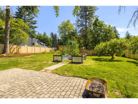 4626 Sw 53rd Avenue Portland OR 97221