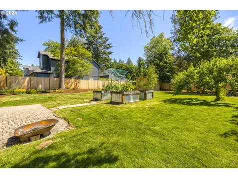 4626 Sw 53rd Avenue Portland OR 97221