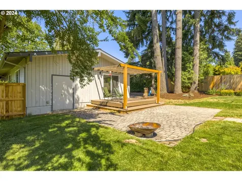 4626 Sw 53rd Avenue Portland OR 97221