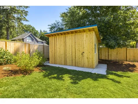 4626 Sw 53rd Avenue Portland OR 97221