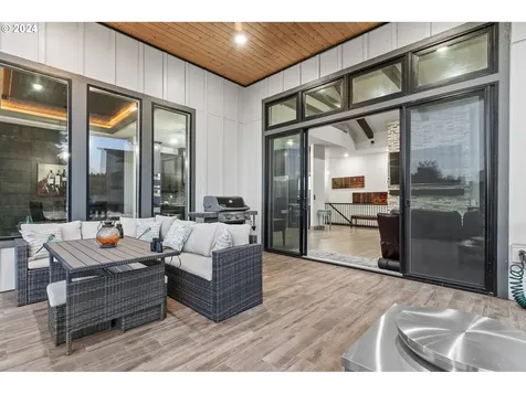 2102 Nw 71st Street Vancouver WA 98665