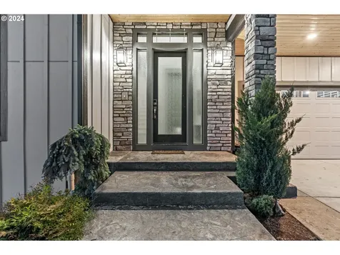 2102 Nw 71st Street Vancouver WA 98665
