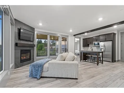 2102 Nw 71st Street Vancouver WA 98665