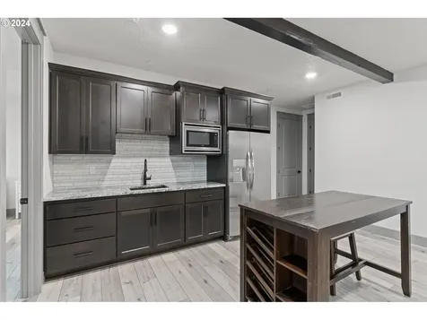 2102 Nw 71st Street Vancouver WA 98665