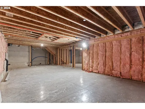 2102 Nw 71st Street Vancouver WA 98665