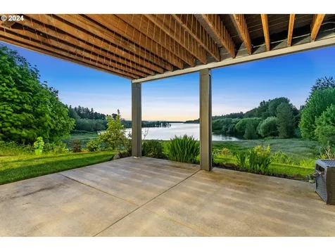 2102 Nw 71st Street Vancouver WA 98665