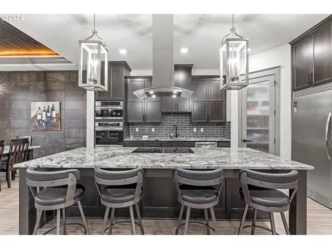 2102 Nw 71st Street Vancouver WA 98665