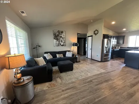 432 Renee Avenue Umatilla OR 97882