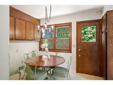 4705 Ne Ainsworth Street Portland OR 97218