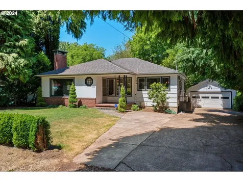 4705 Ne Ainsworth Street Portland OR 97218