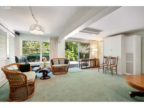 4705 Ne Ainsworth Street Portland OR 97218