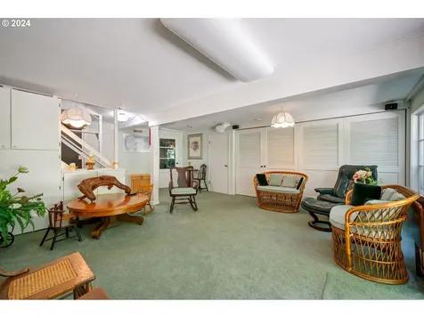 4705 Ne Ainsworth Street Portland OR 97218