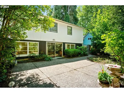 4705 Ne Ainsworth Street Portland OR 97218