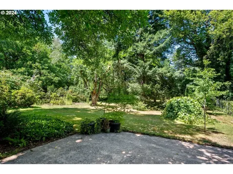 4705 Ne Ainsworth Street Portland OR 97218
