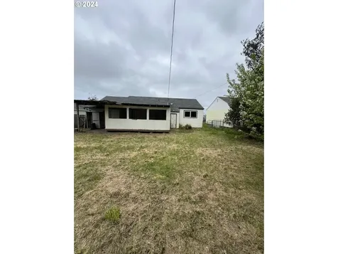 831 Arago Avenue Coos Bay OR 97420