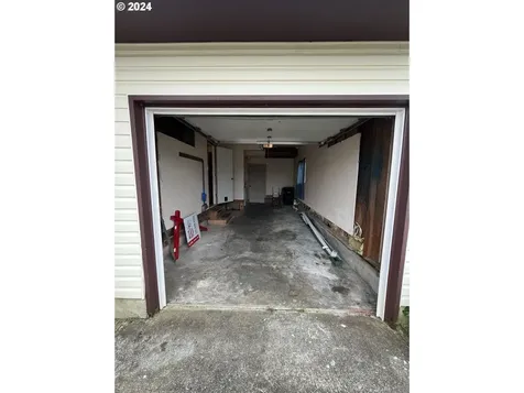 831 Arago Avenue Coos Bay OR 97420