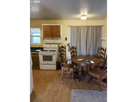 831 Arago Avenue Coos Bay OR 97420