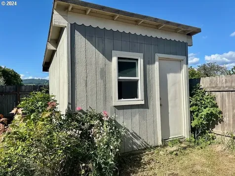 748 Beechwood Street Woodland WA 98674