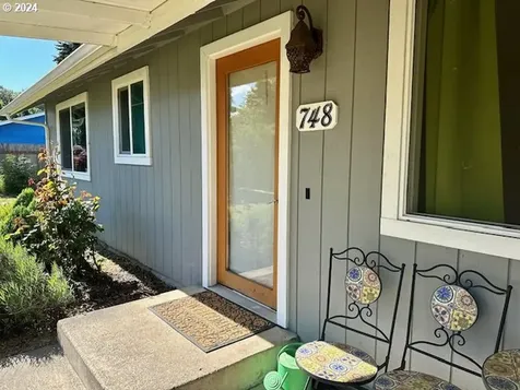 748 Beechwood Street Woodland WA 98674