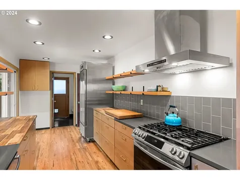 3310 Ne 132nd Avenue Portland OR 97230