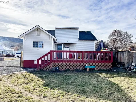 1220 Court Avenue Baker City OR 97814