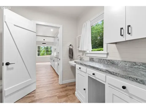 11323 SW Capitol Highway Portland OR 97219
