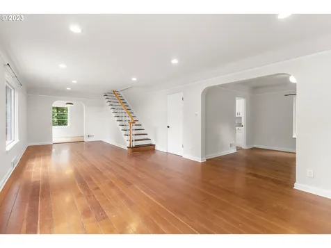 11323 SW Capitol Highway Portland OR 97219