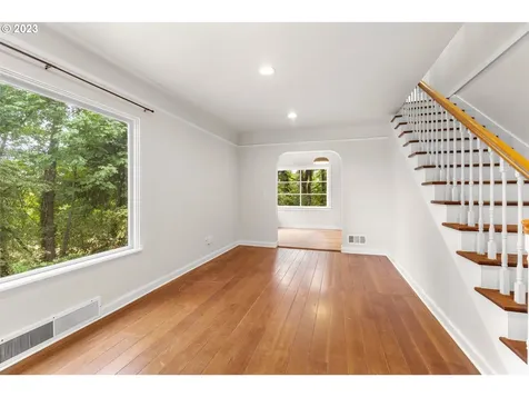 11323 SW Capitol Highway Portland OR 97219