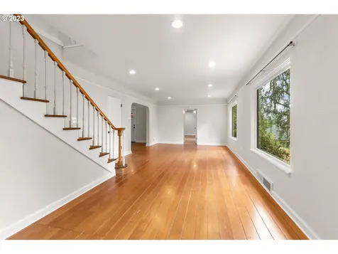 11323 SW Capitol Highway Portland OR 97219