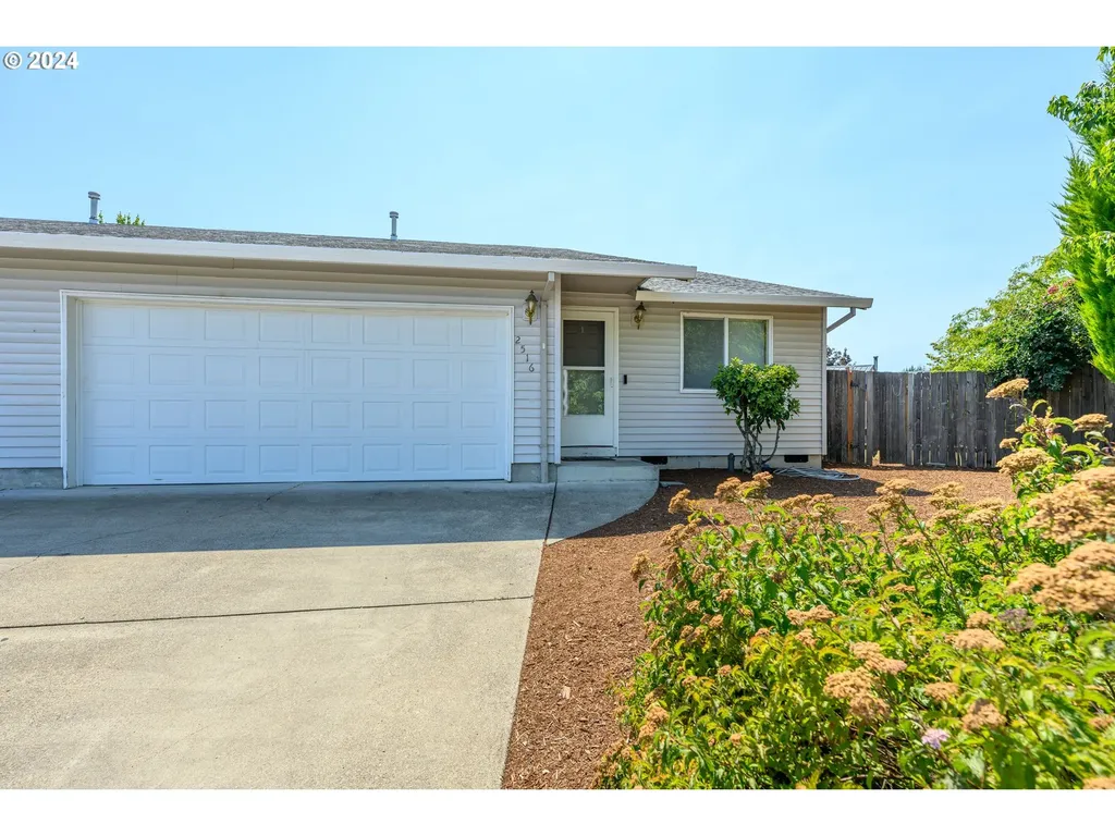 2516 NE Norton Court Mcminnville OR 97128