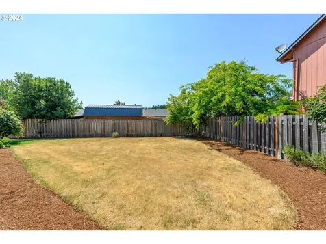 2516 NE Norton Court Mcminnville OR 97128