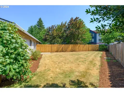 2516 NE Norton Court Mcminnville OR 97128