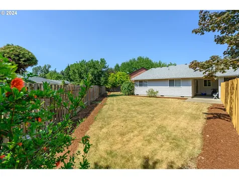 2516 NE Norton Court Mcminnville OR 97128