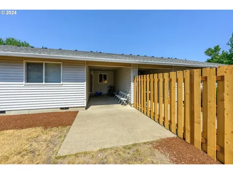 2516 NE Norton Court Mcminnville OR 97128