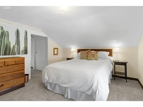 10106 NW Wilark Avenue Portland OR 97231