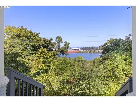 10106 NW Wilark Avenue Portland OR 97231
