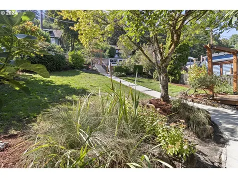 10106 NW Wilark Avenue Portland OR 97231