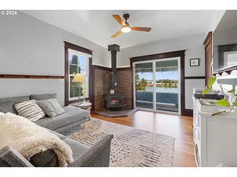 10106 NW Wilark Avenue Portland OR 97231