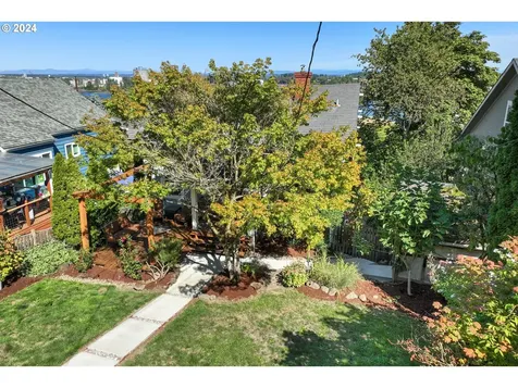 10106 NW Wilark Avenue Portland OR 97231