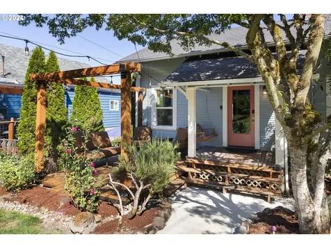 10106 NW Wilark Avenue Portland OR 97231