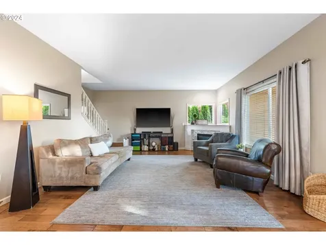 705 Nw Fremont Street Camas WA 98607