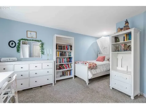 705 Nw Fremont Street Camas WA 98607