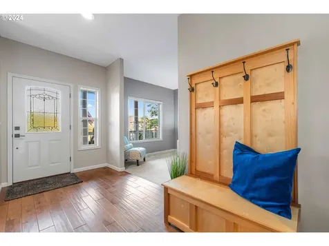 705 Nw Fremont Street Camas WA 98607