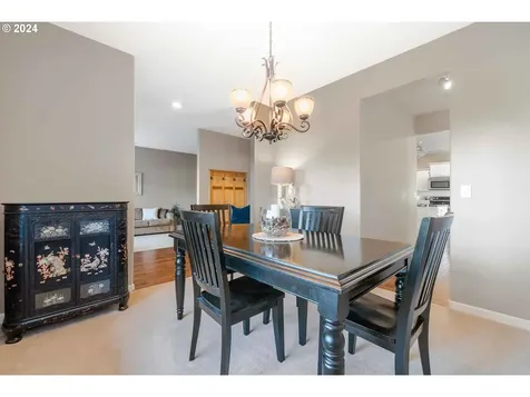 705 Nw Fremont Street Camas WA 98607