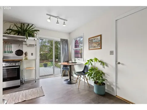 6405 NE 6th Avenue Portland OR 97211