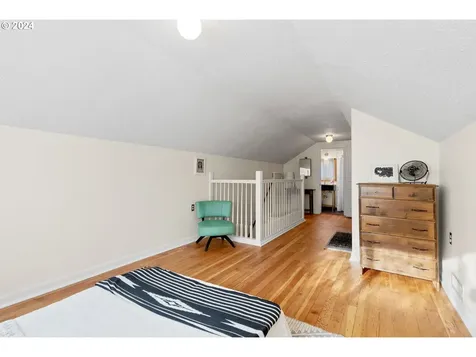 6405 NE 6th Avenue Portland OR 97211