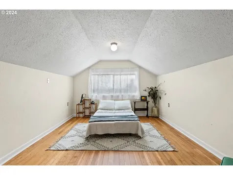 6405 NE 6th Avenue Portland OR 97211